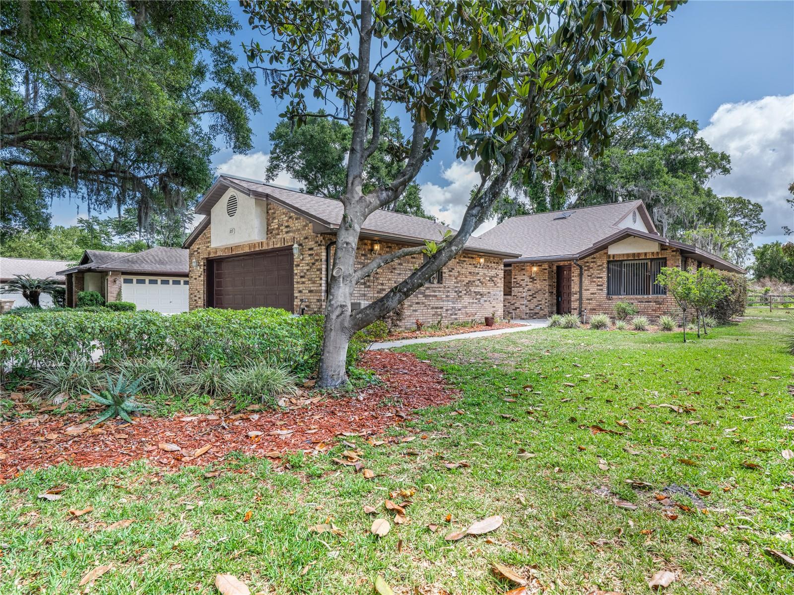 Listing photo id 24 for 109 Waterwood Drive