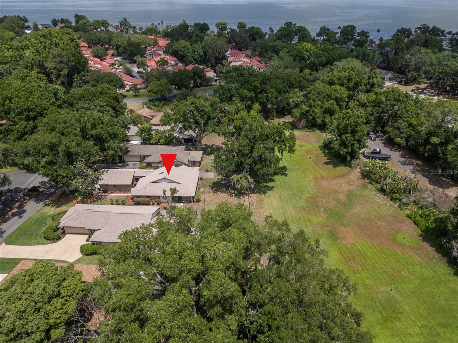 Listing photo id 25 for 109 Waterwood Drive