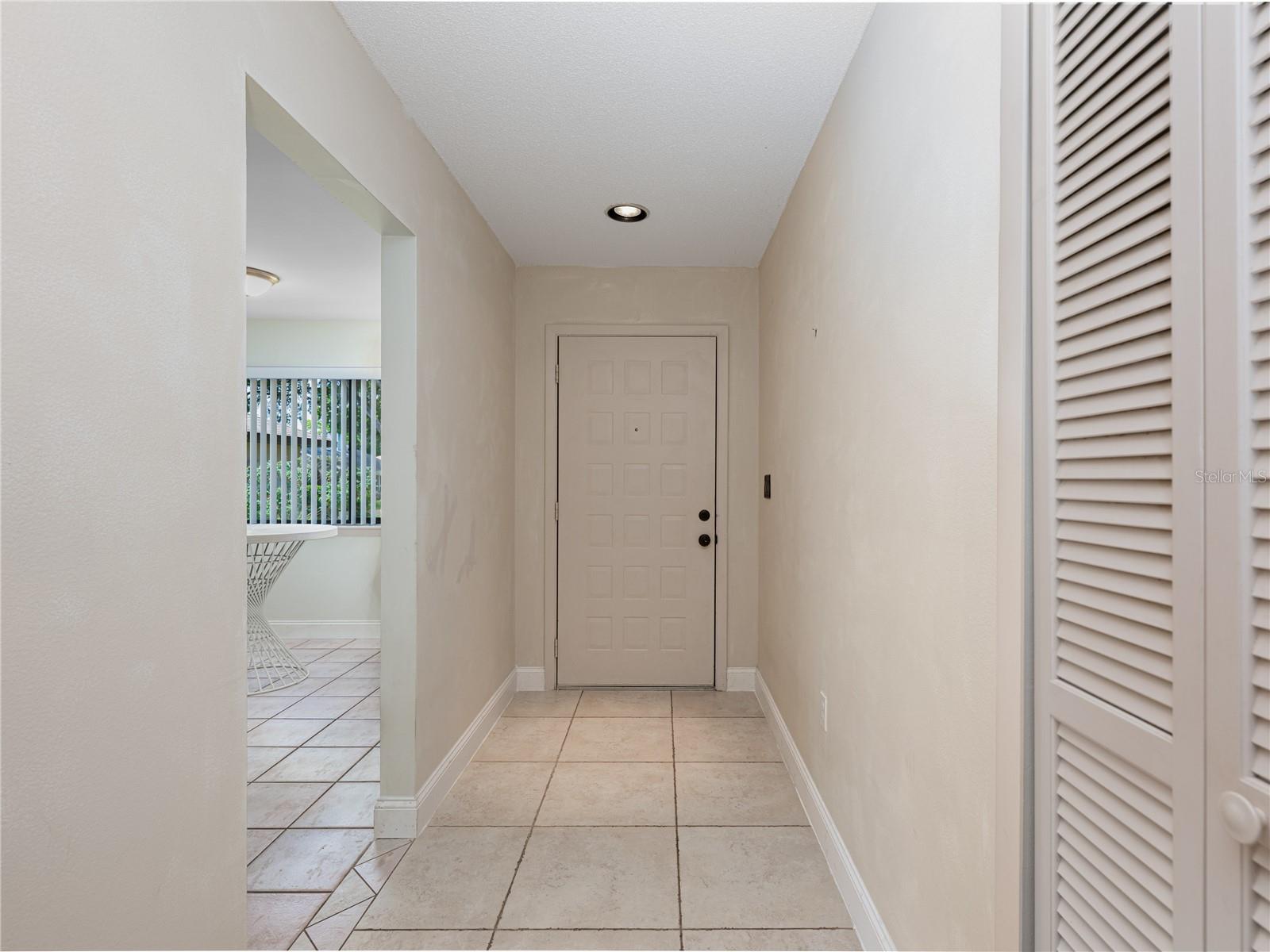 Listing photo id 1 for 109 Waterwood Drive