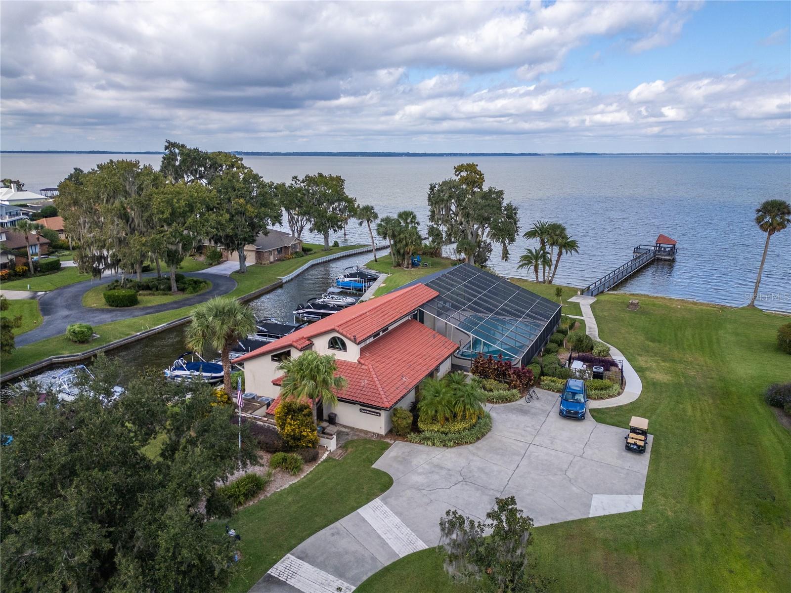 Listing photo id 31 for 109 Waterwood Drive