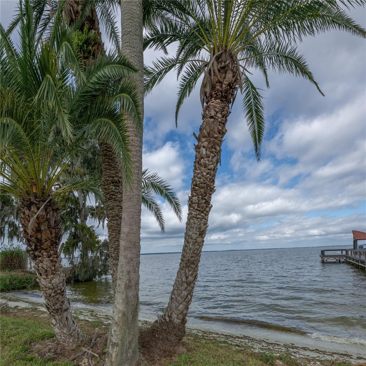 Listing photo id 45 for 109 Waterwood Drive