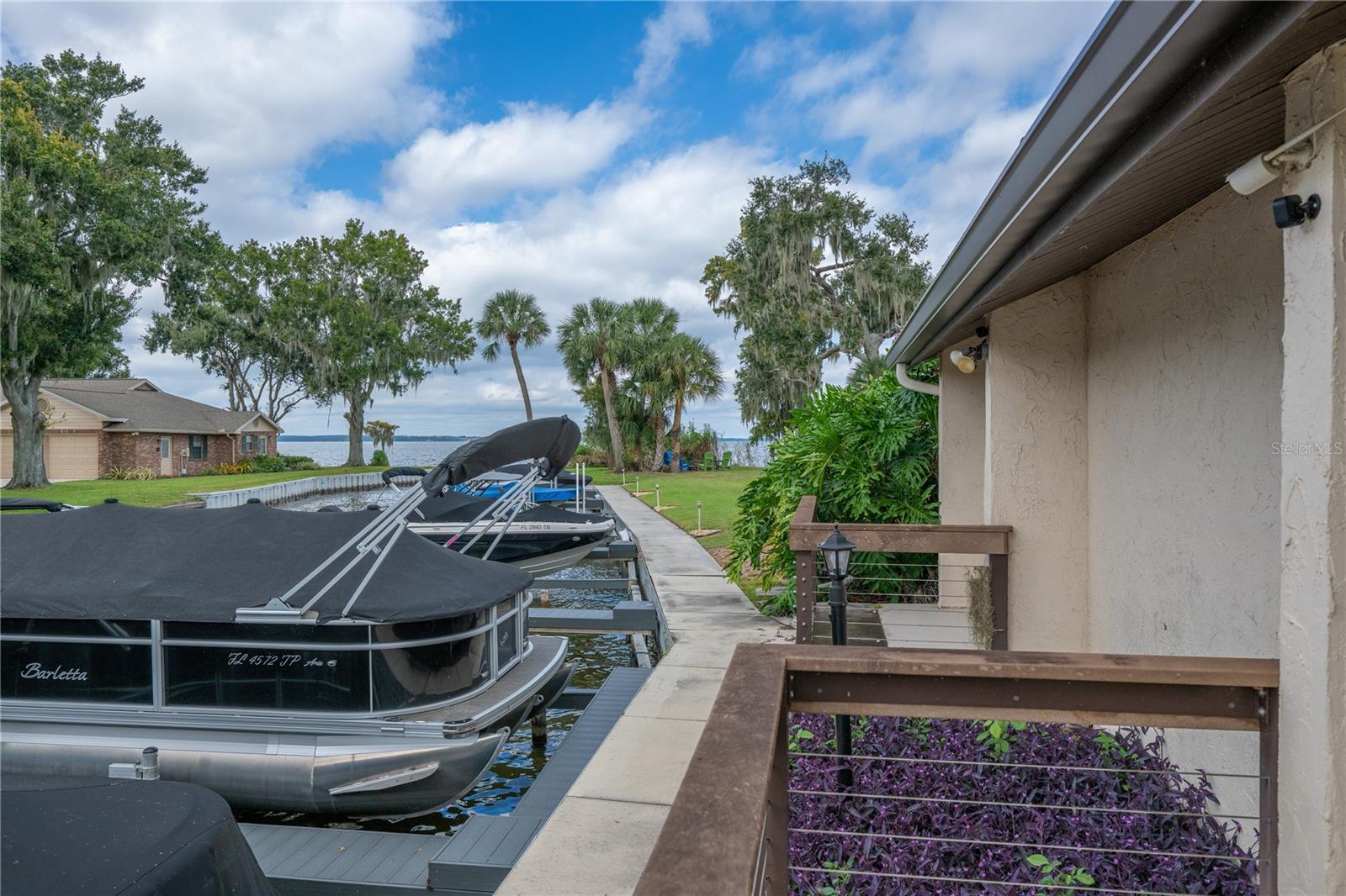 Listing photo id 47 for 109 Waterwood Drive