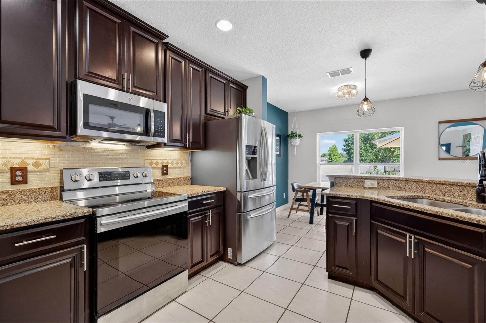 Image 10 of 61 For 34040 Alameda Drive