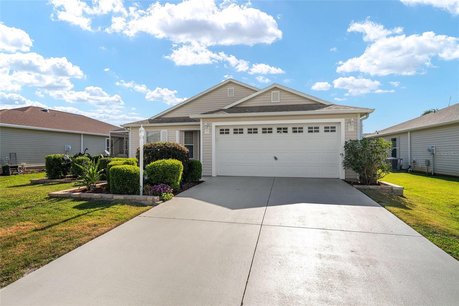 Image 4 of 36 For 3240 Islawild Way