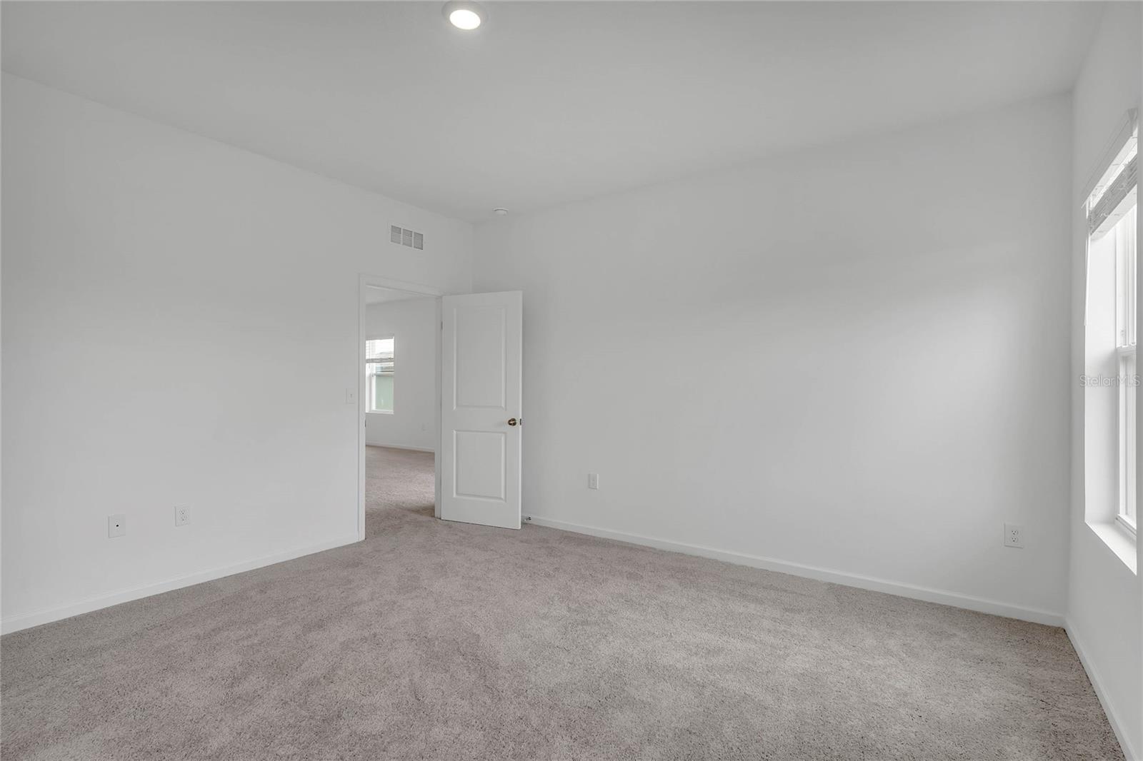 Image 6 of 20 For 1886 Sierra Sun Way