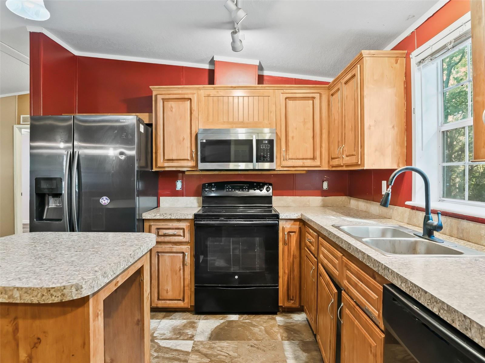 Image 11 of 28 For 3861 Cr 519  