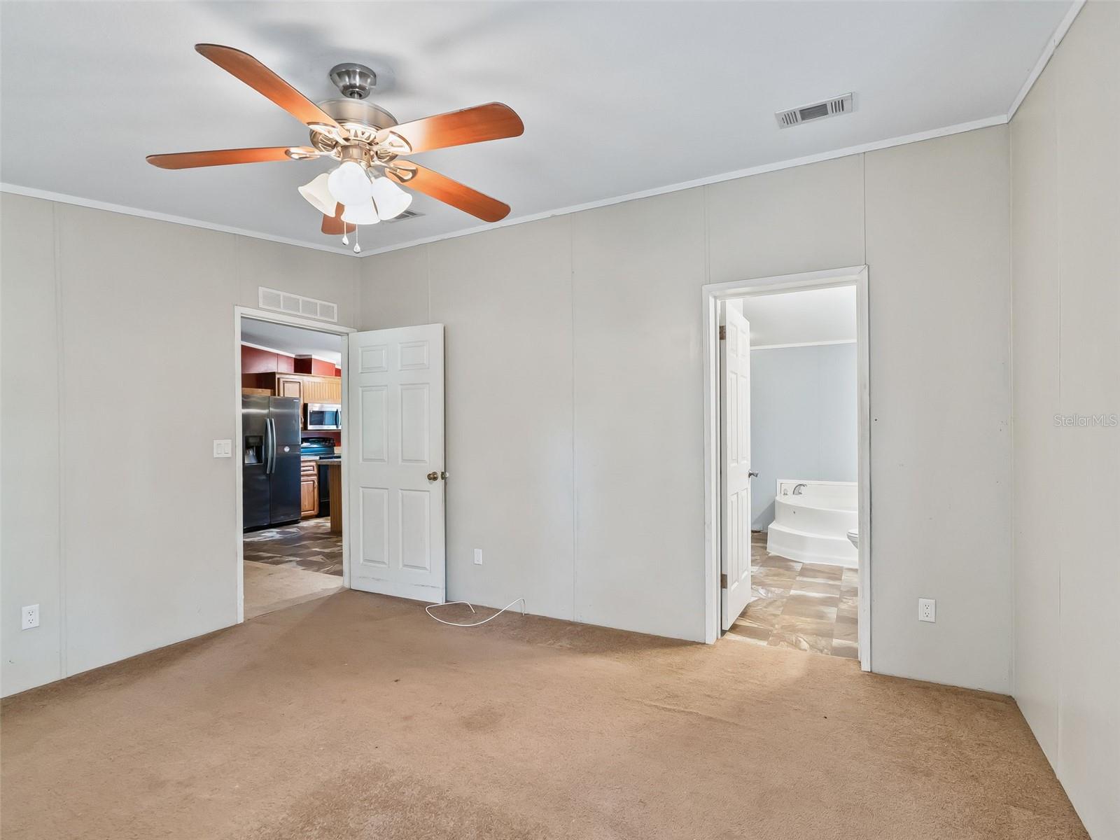 Image 14 of 28 For 3861 Cr 519  