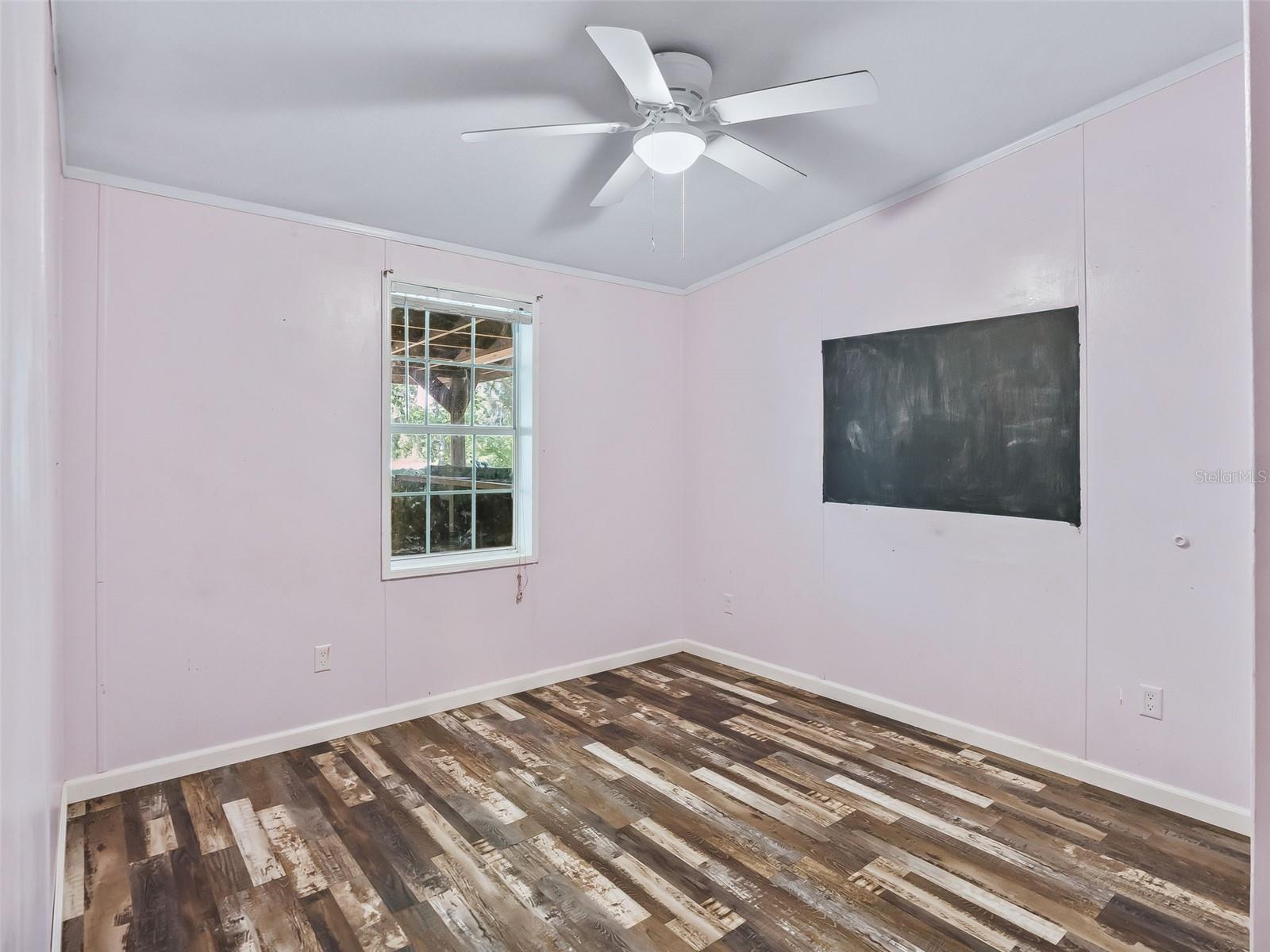 Image 18 of 28 For 3861 Cr 519  