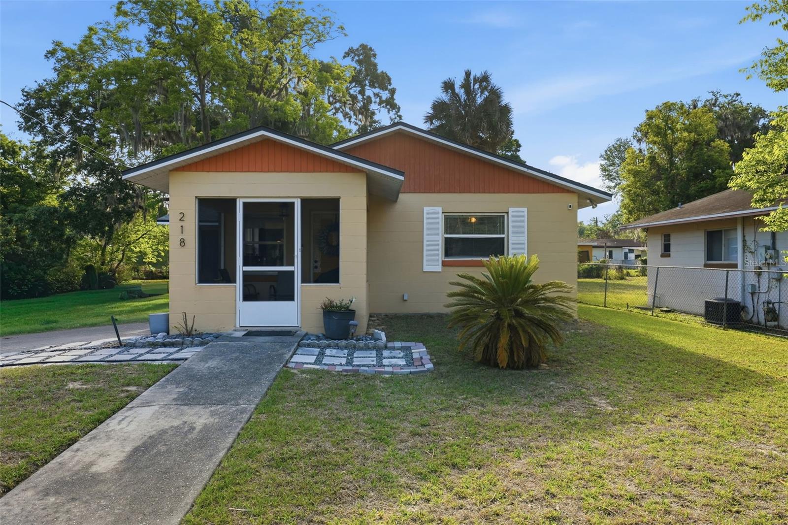 Details for 218 S East Street, LEESBURG, FL 34748