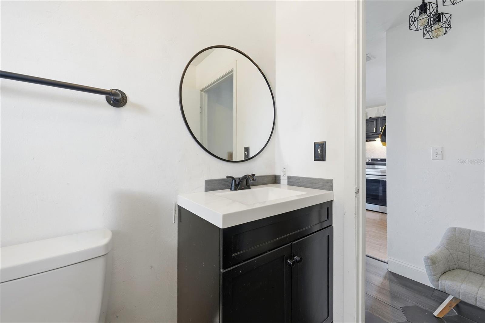 Image 18 of 22 For 218 S East Street