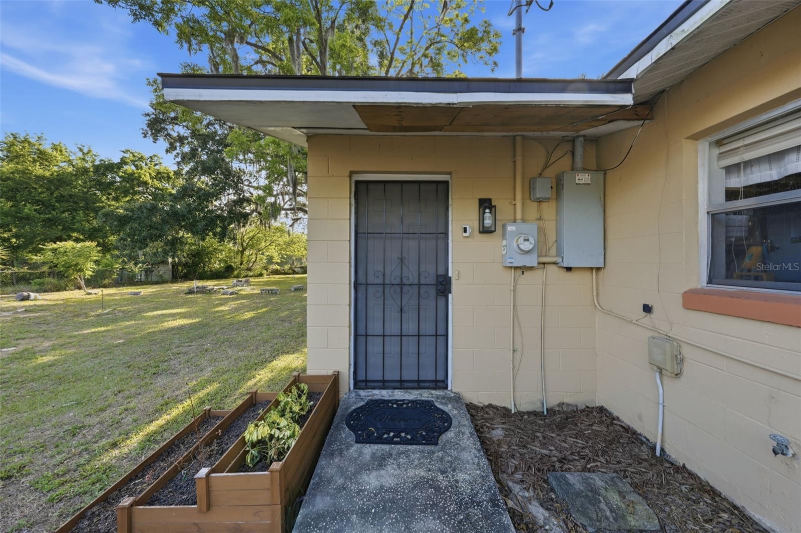 Image 3 of 22 For 218 S East Street