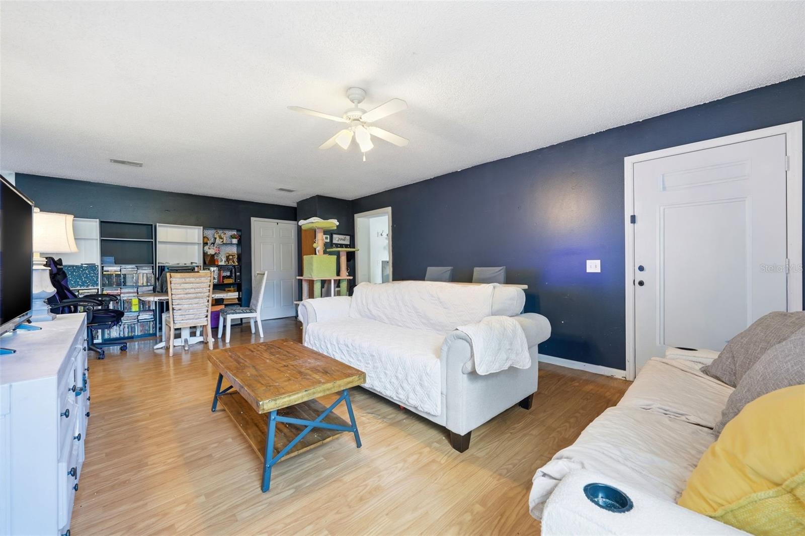 Image 8 of 22 For 218 S East Street