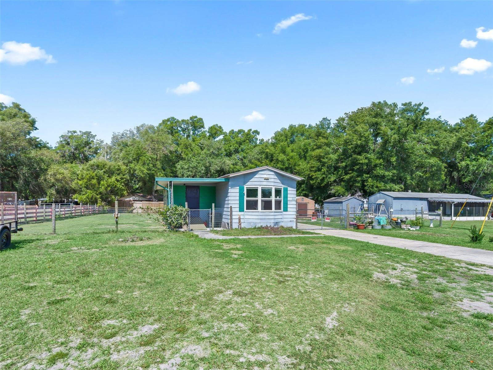 Image 3 of 31 For 10114 Se 24th St