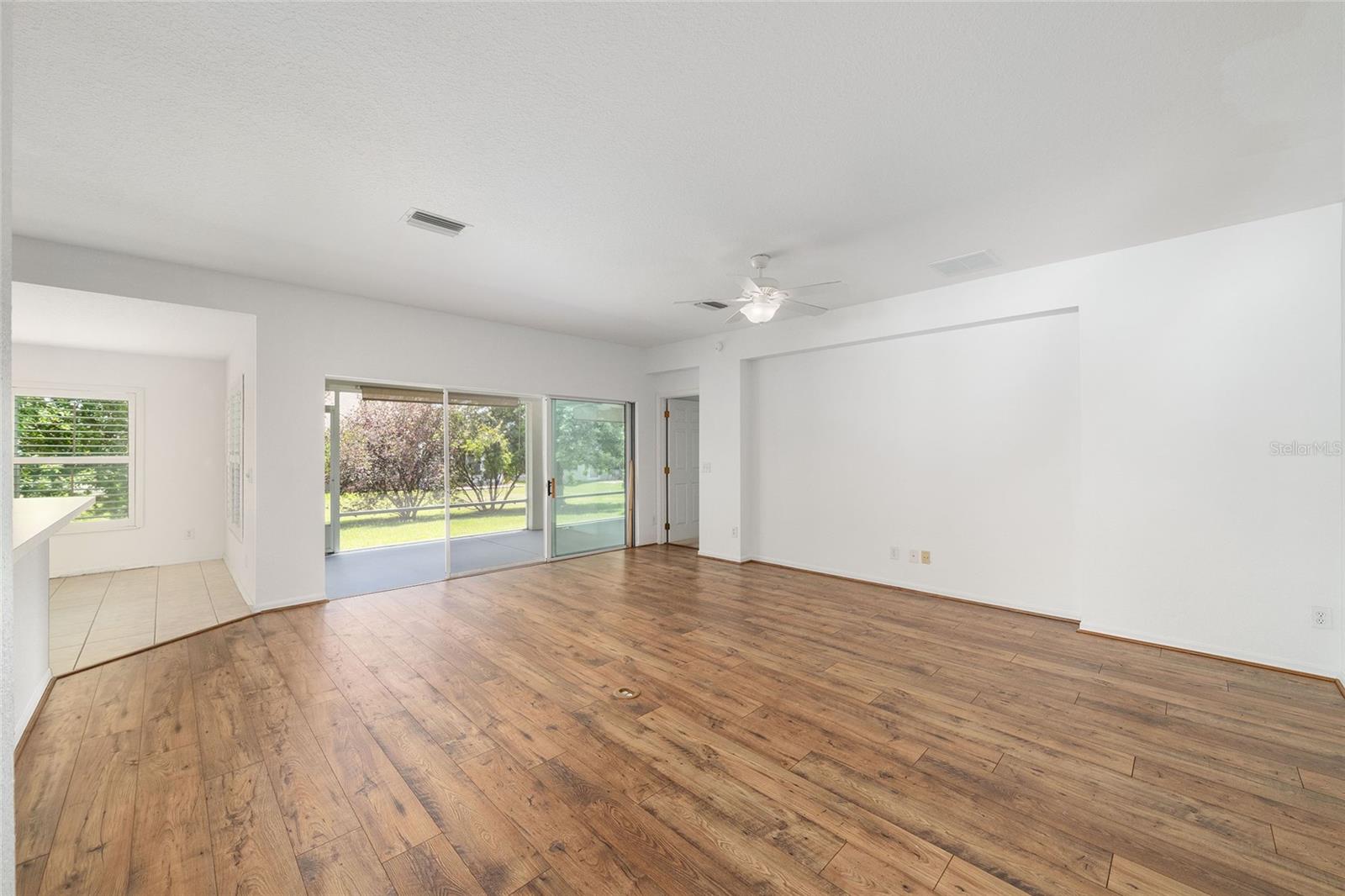 Image 6 of 75 For 8582 133rd Lane
