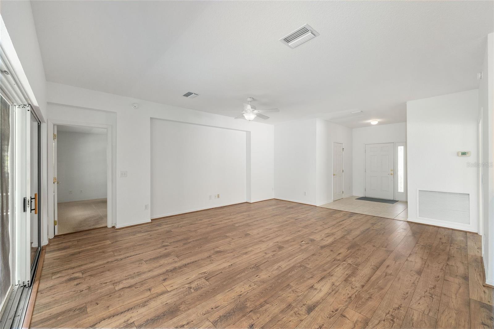 Image 8 of 75 For 8582 133rd Lane