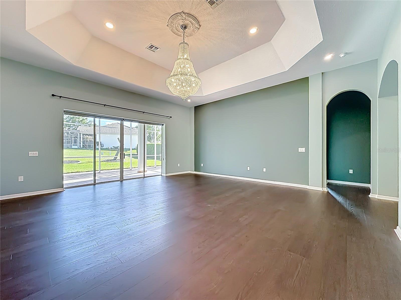 Image 13 of 82 For 2936 Highland View Circle
