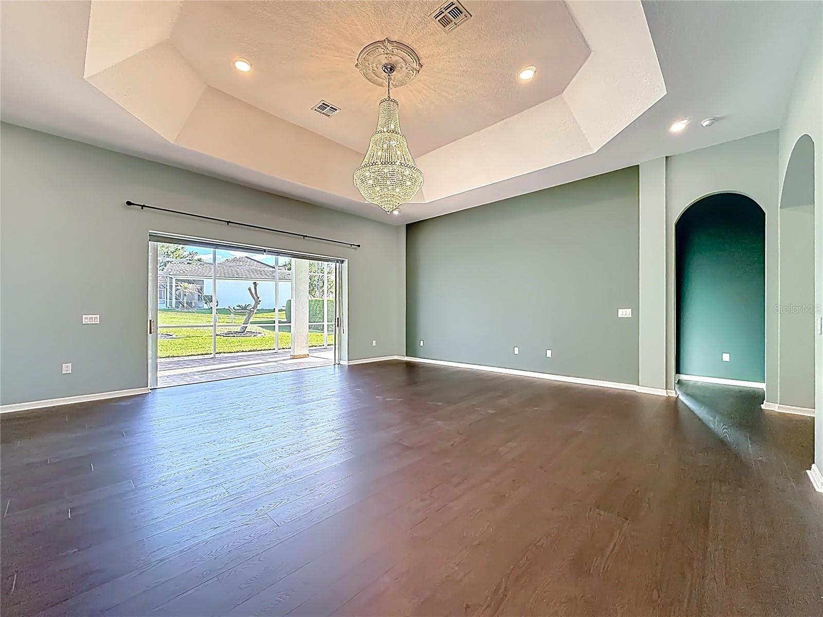 Image 14 of 82 For 2936 Highland View Circle