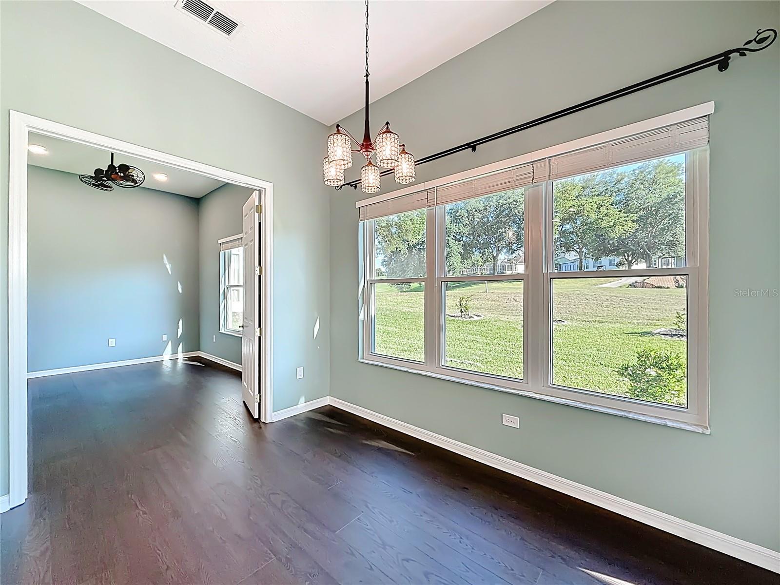 Image 17 of 82 For 2936 Highland View Circle