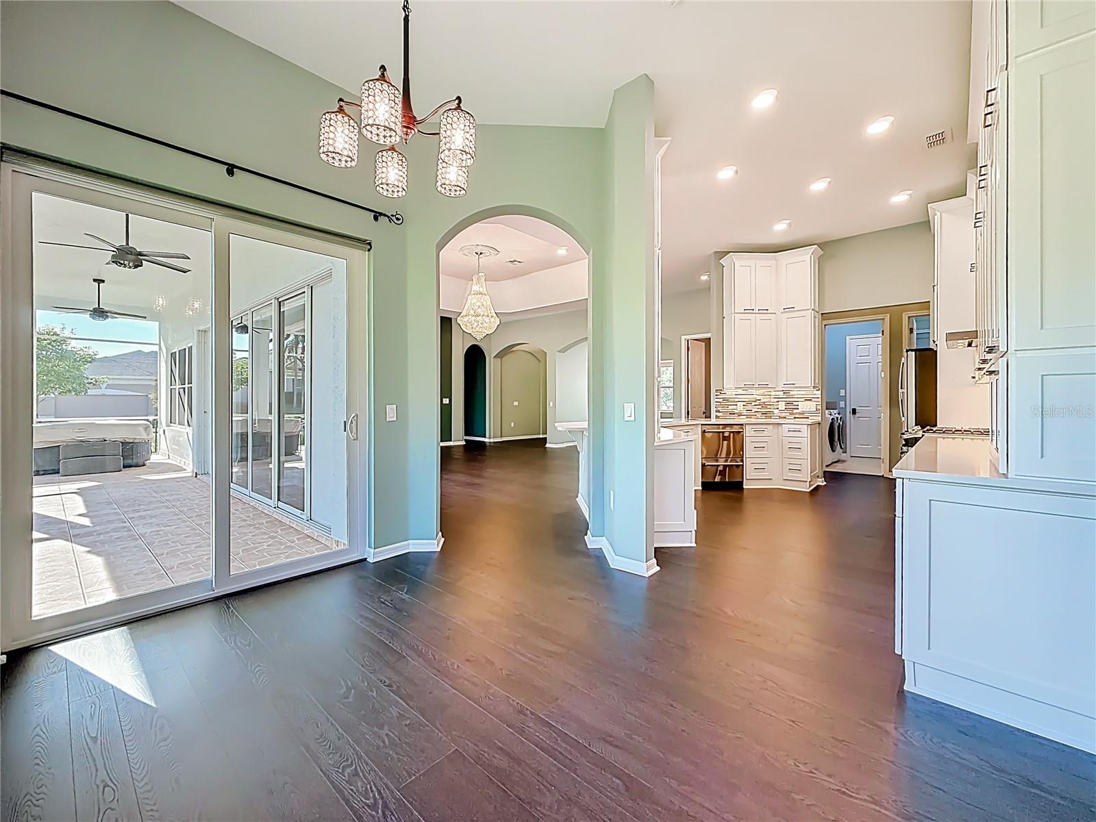 Image 19 of 82 For 2936 Highland View Circle