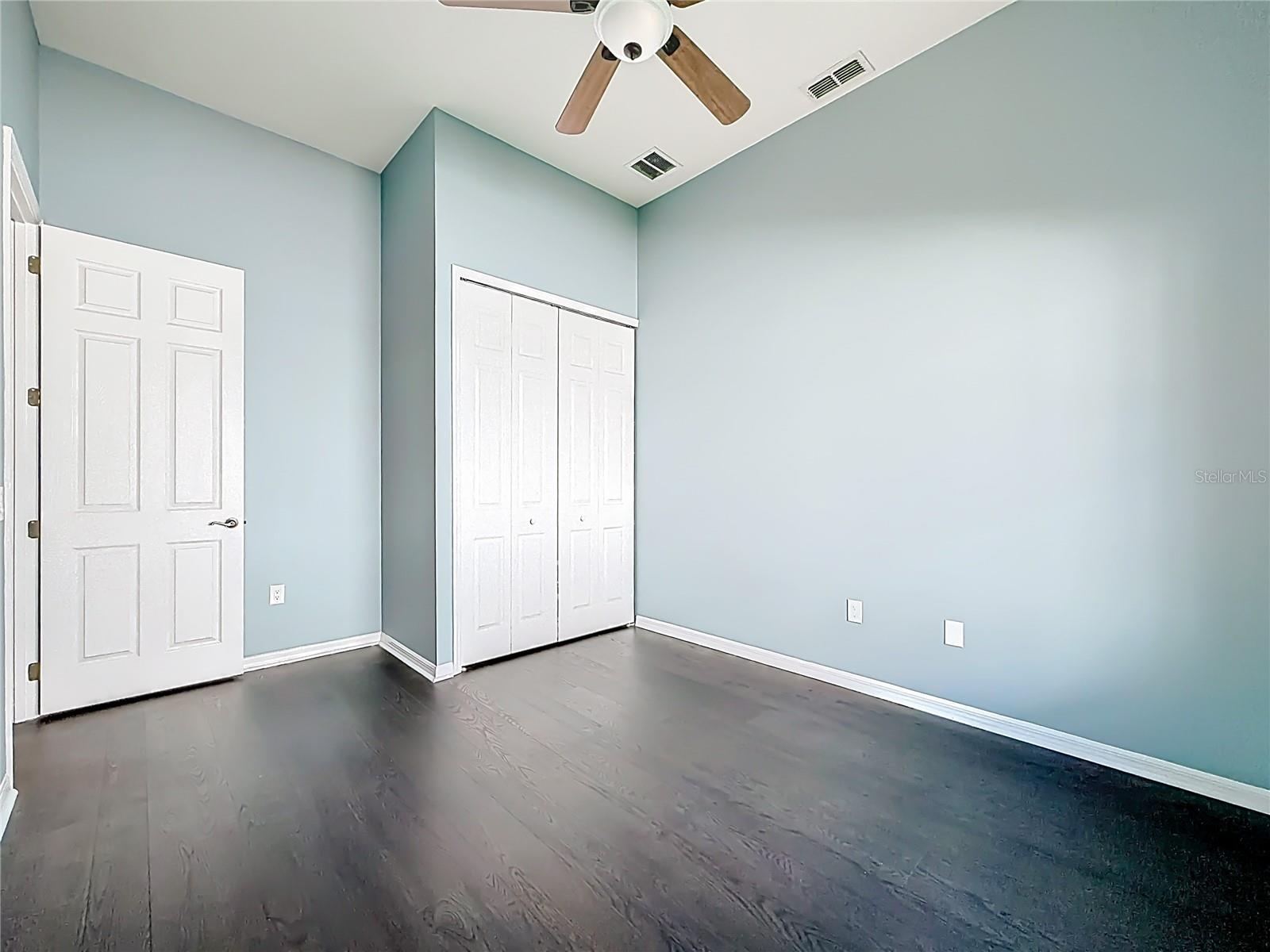 Image 33 of 82 For 2936 Highland View Circle
