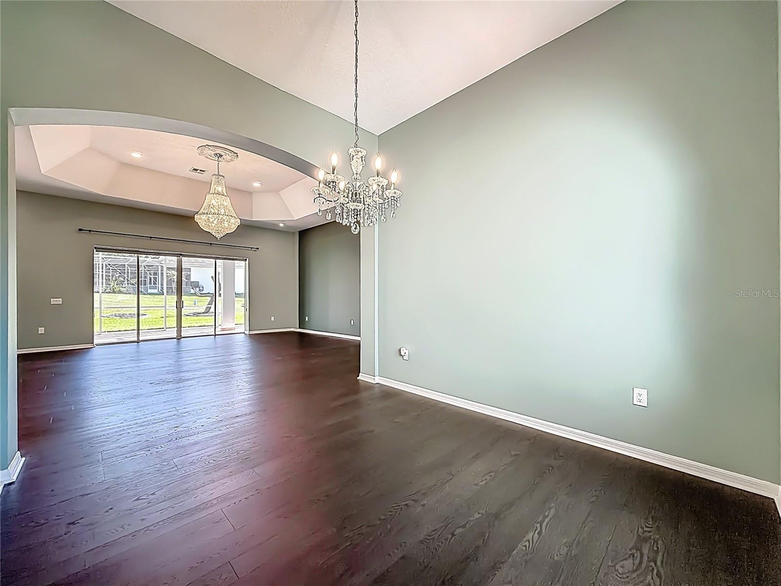 Image 8 of 82 For 2936 Highland View Circle