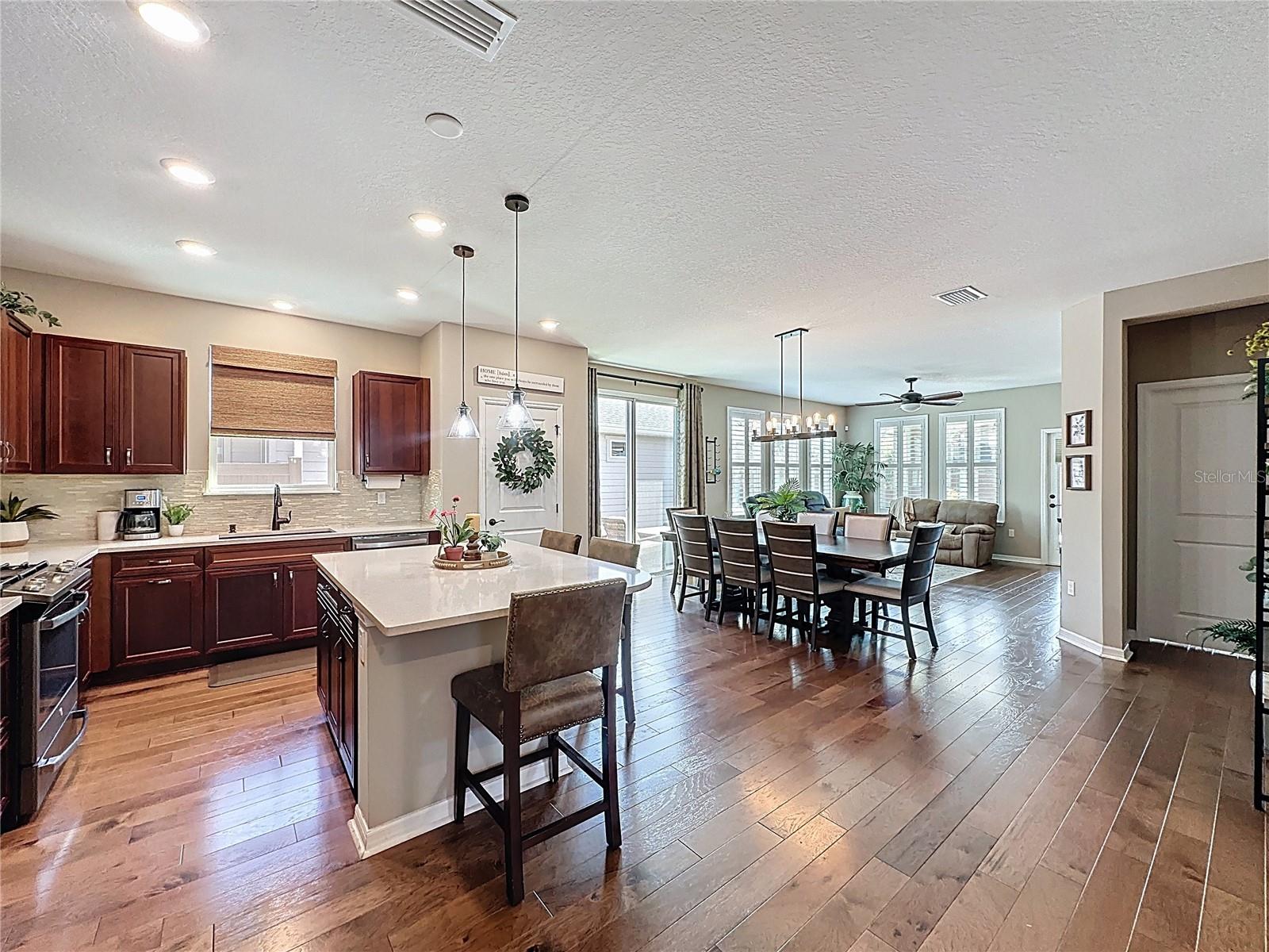 Image 7 of 51 For 416 Alcove Drive