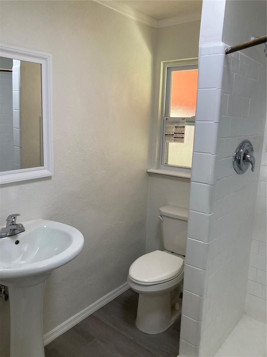 Image 11 of 14 For 5221 Ronald Reagan Boulevard