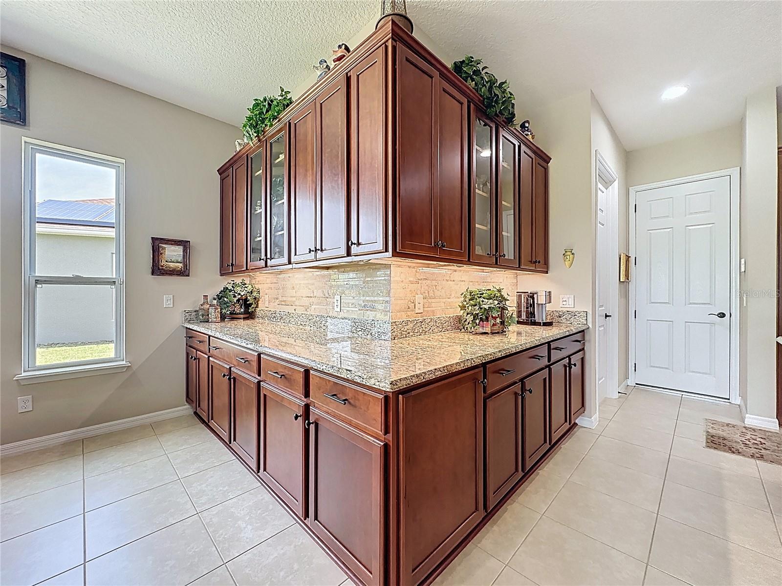 Image 20 of 98 For 364 Salt Marsh Lane