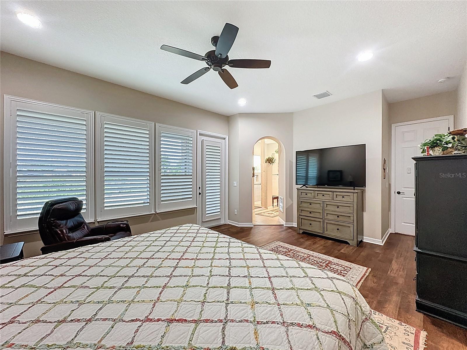 Image 29 of 98 For 364 Salt Marsh Lane