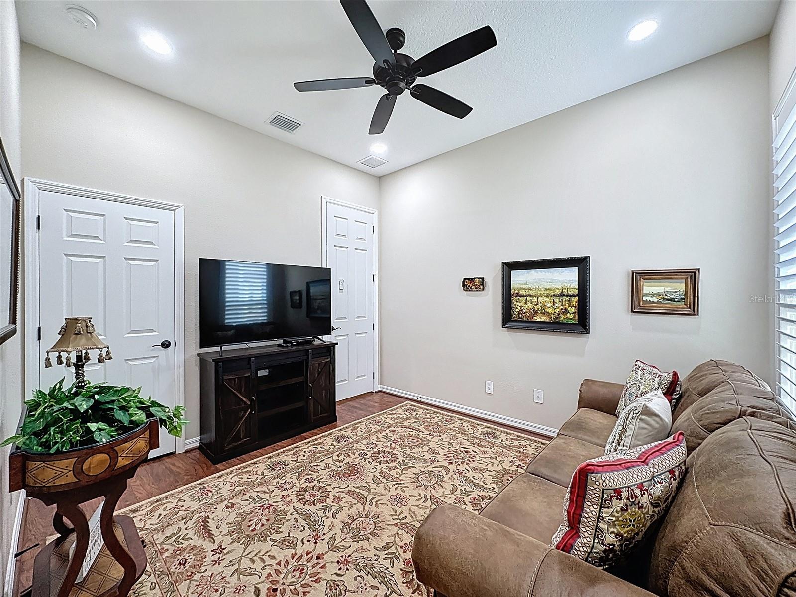 Image 37 of 98 For 364 Salt Marsh Lane