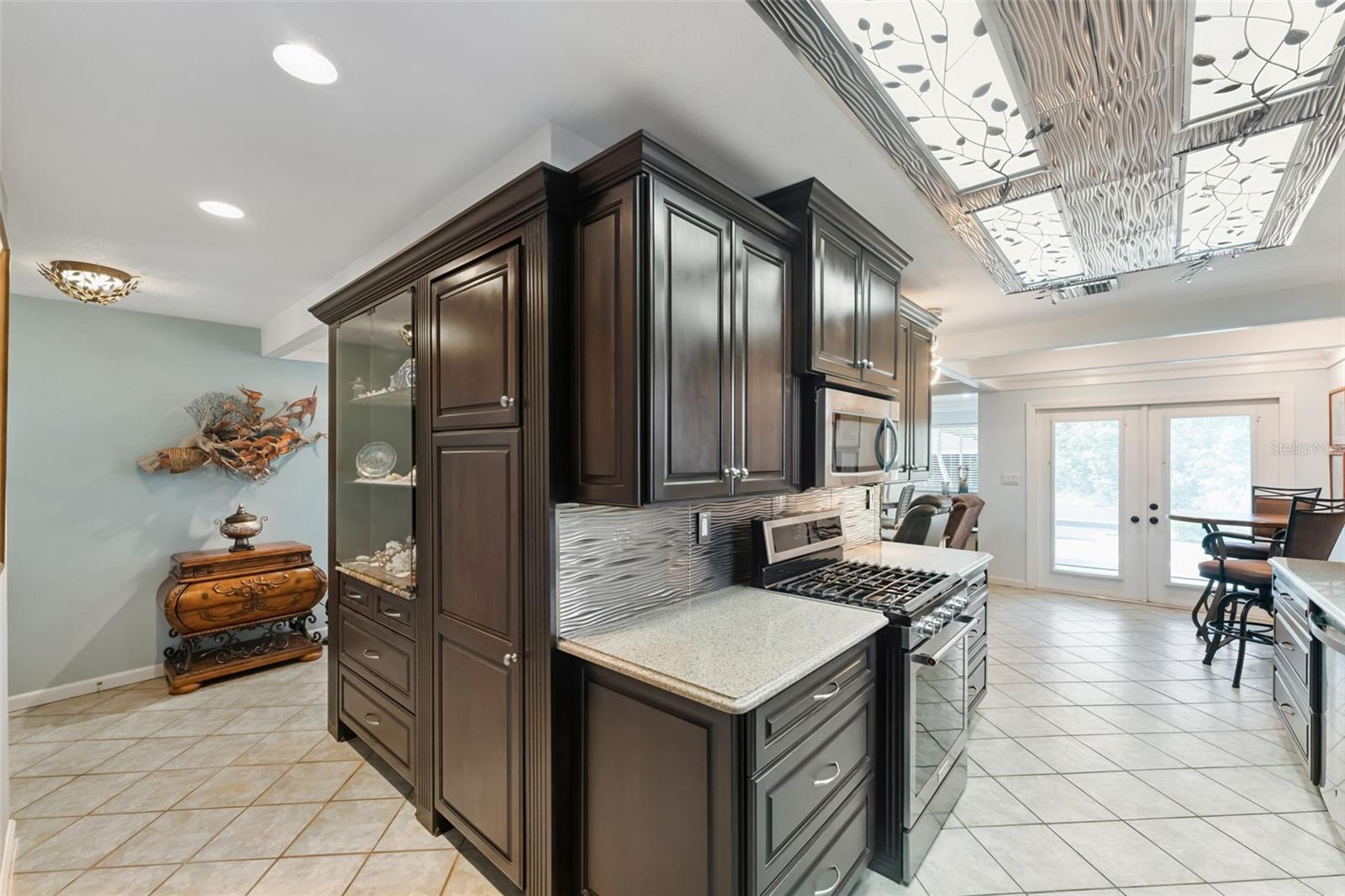 Image 10 of 45 For 13502 Country Club Drive