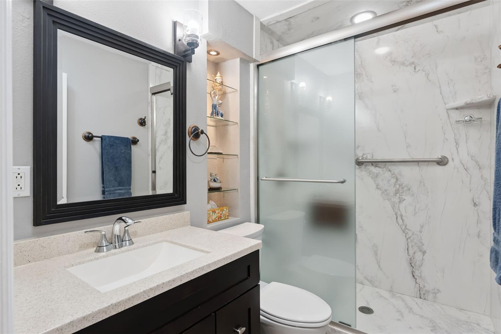 Image 18 of 45 For 13502 Country Club Drive