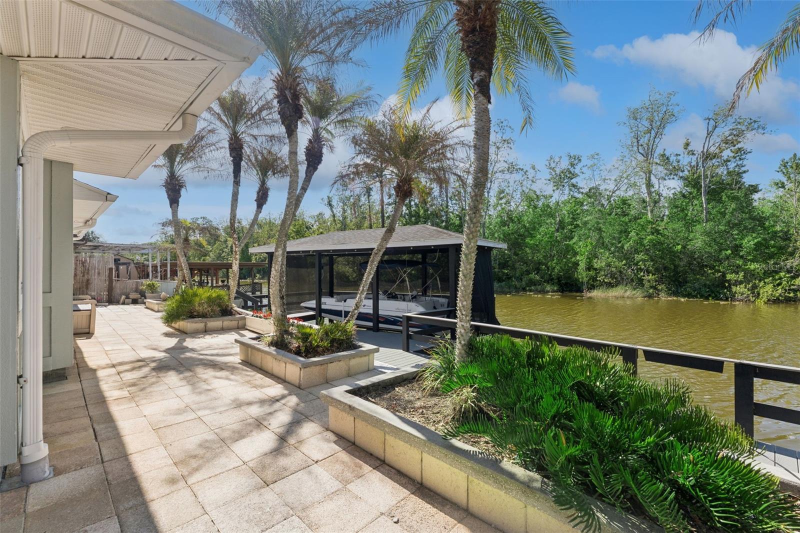 Image 31 of 45 For 13502 Country Club Drive