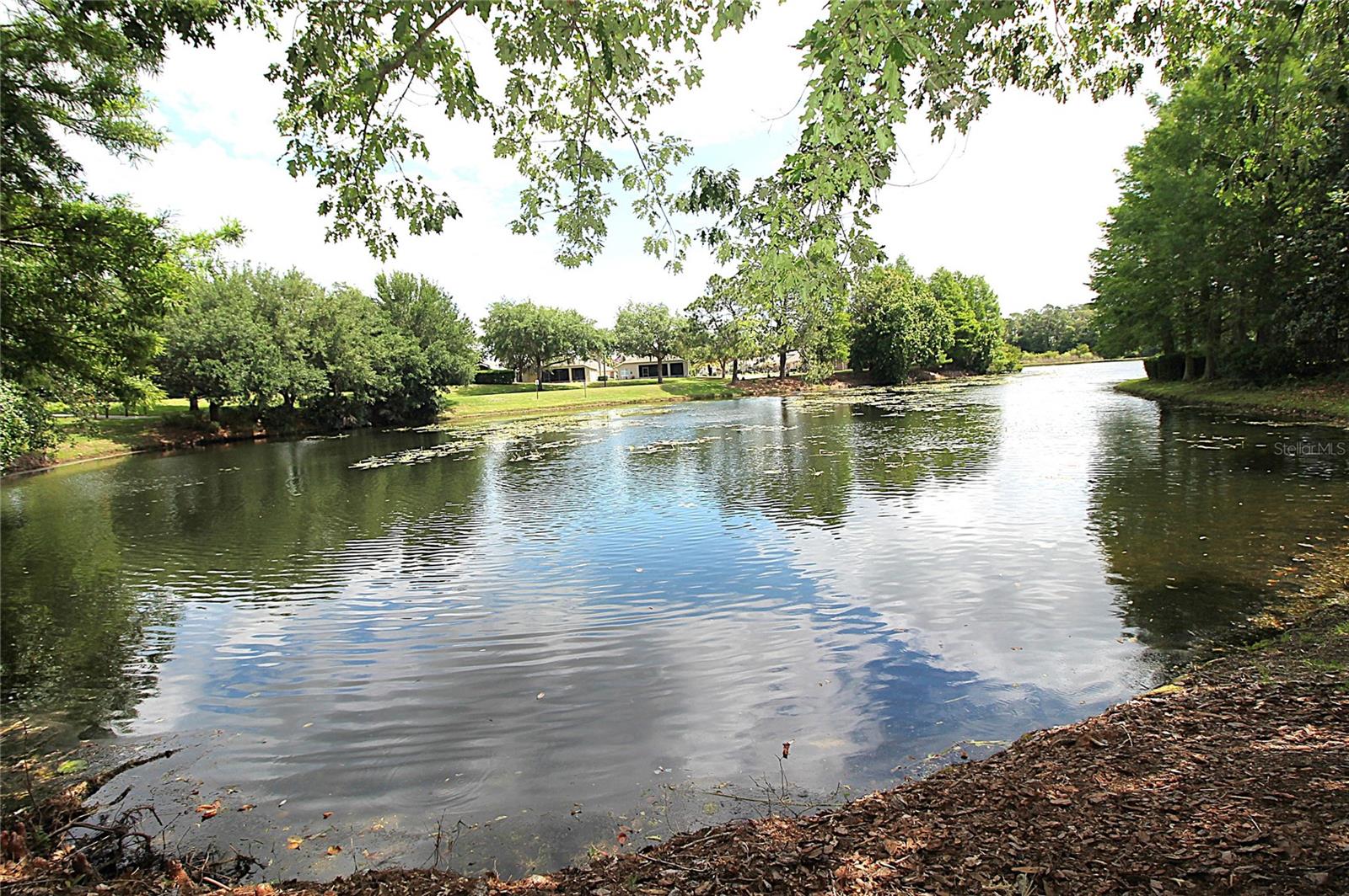 Image 21 of 22 For 516 Lago Loop