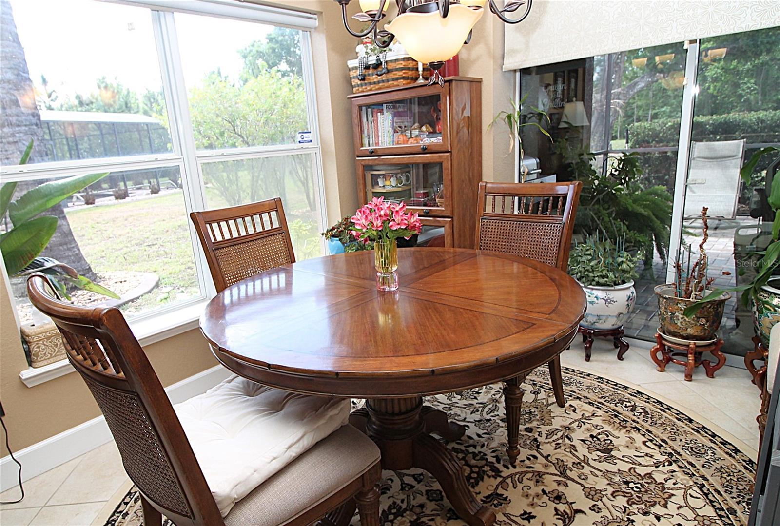 Image 4 of 22 For 516 Lago Loop