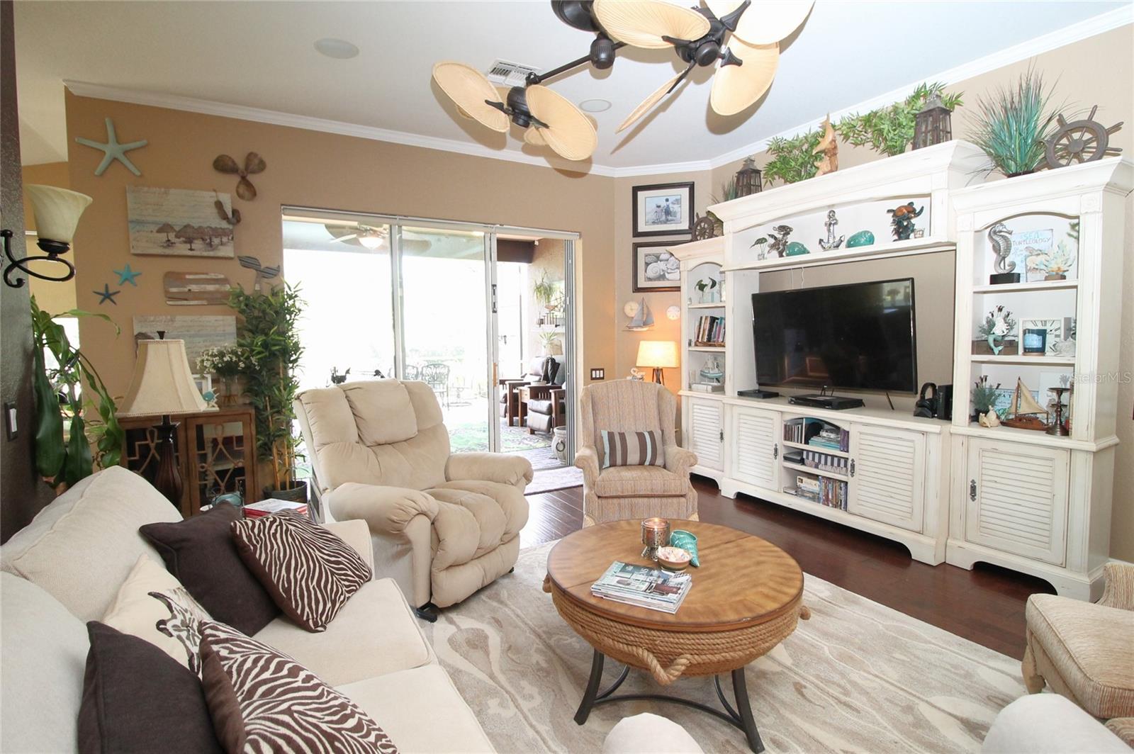 Image 6 of 22 For 516 Lago Loop