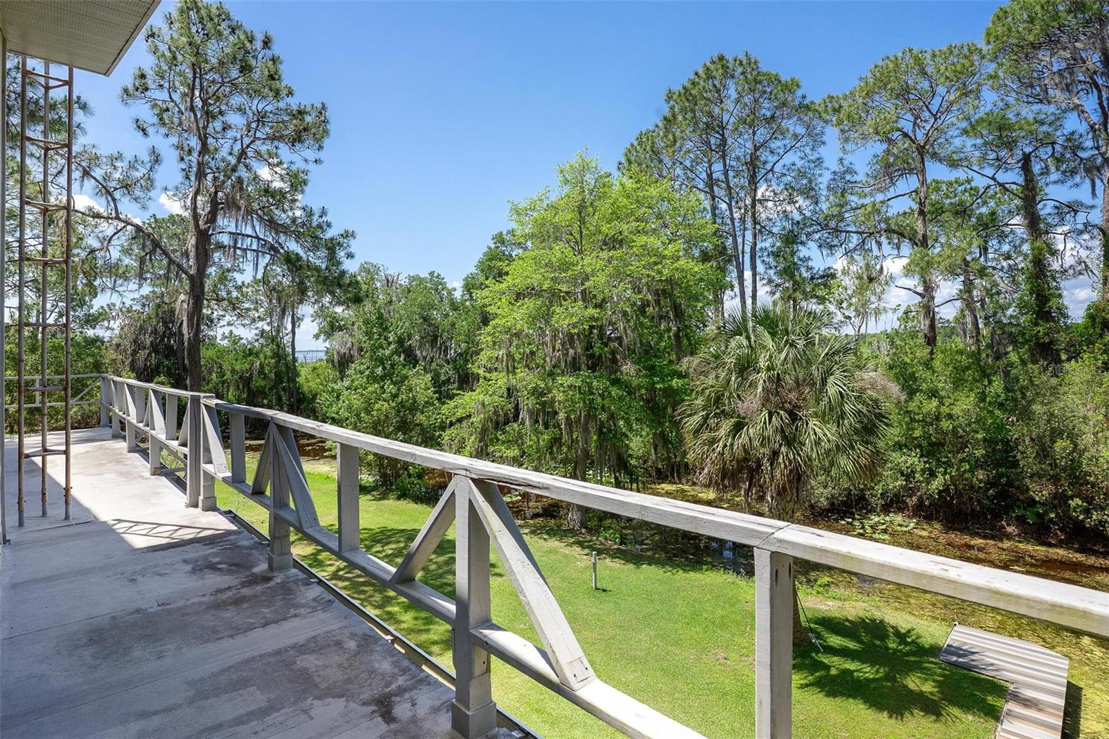 Listing photo id 29 for 7373 Circle Drive