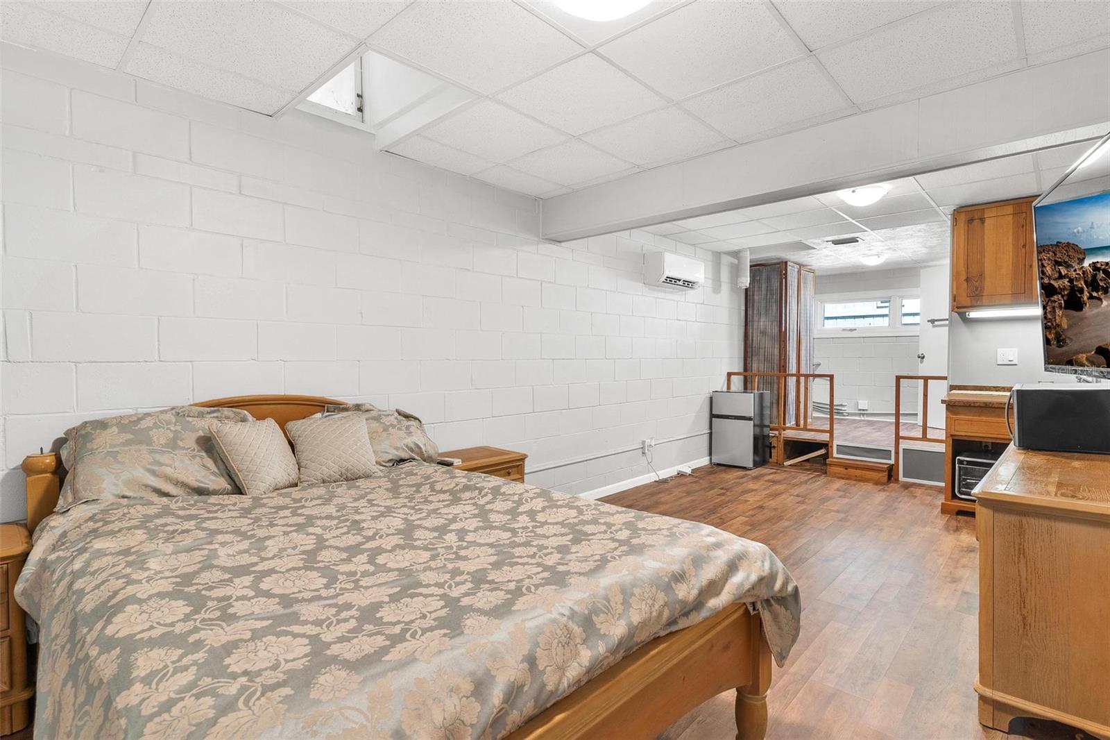 Listing photo id 30 for 7373 Circle Drive