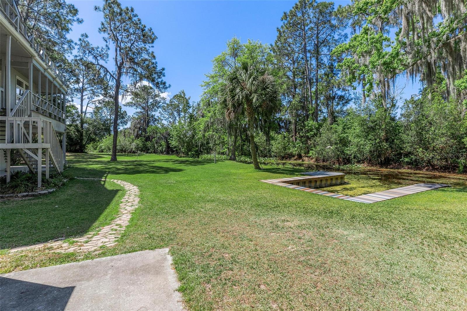 Listing photo id 40 for 7373 Circle Drive