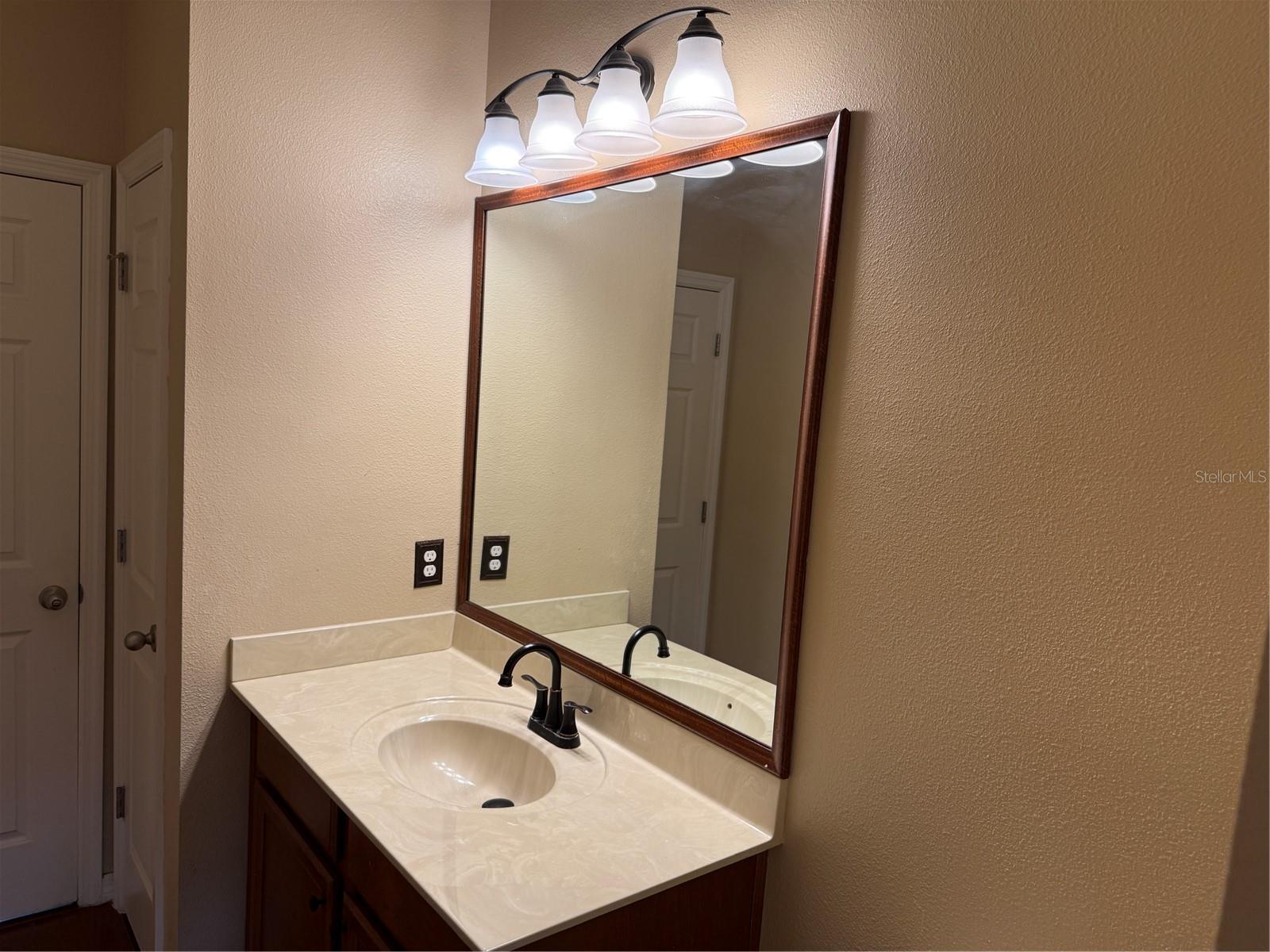 Image 11 of 44 For 2478 Linkwood Avenue