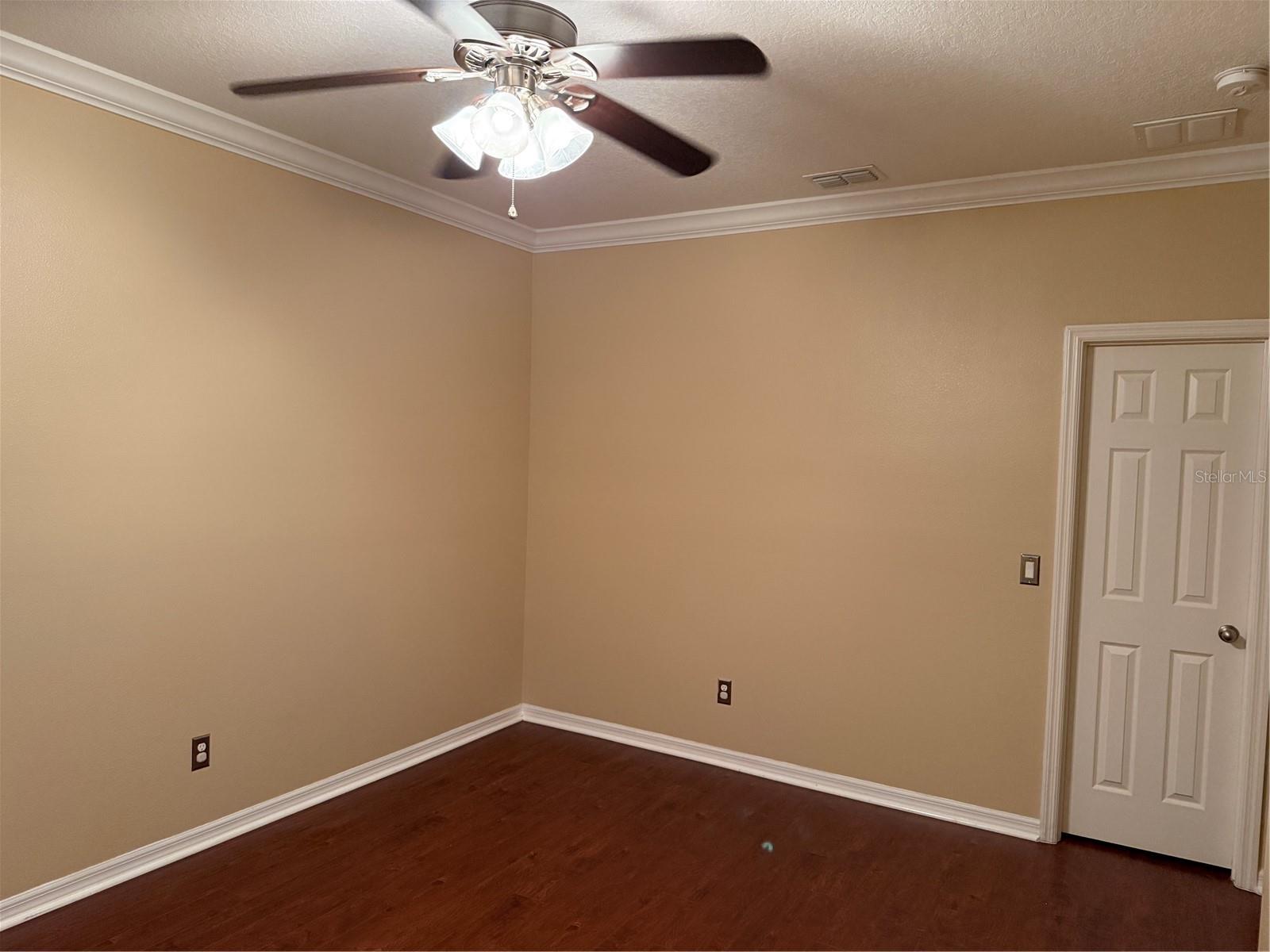 Image 27 of 44 For 2478 Linkwood Avenue