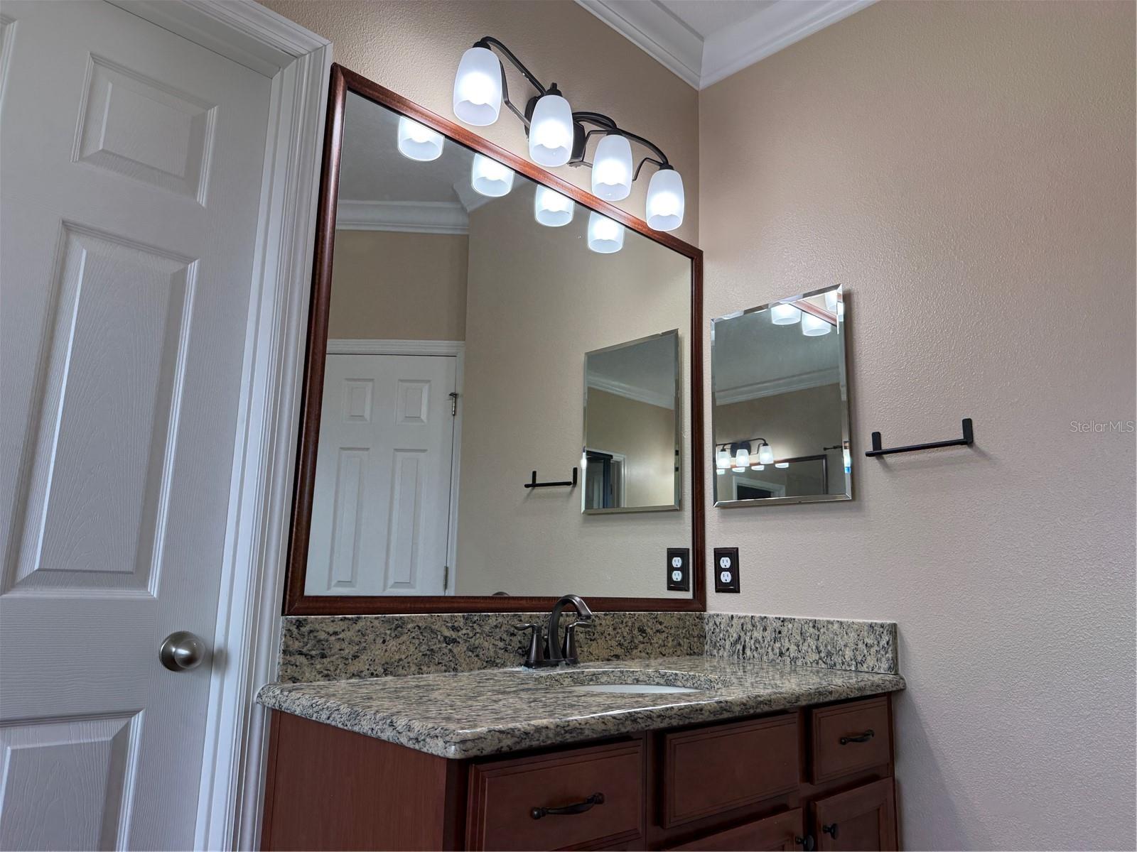 Image 35 of 44 For 2478 Linkwood Avenue