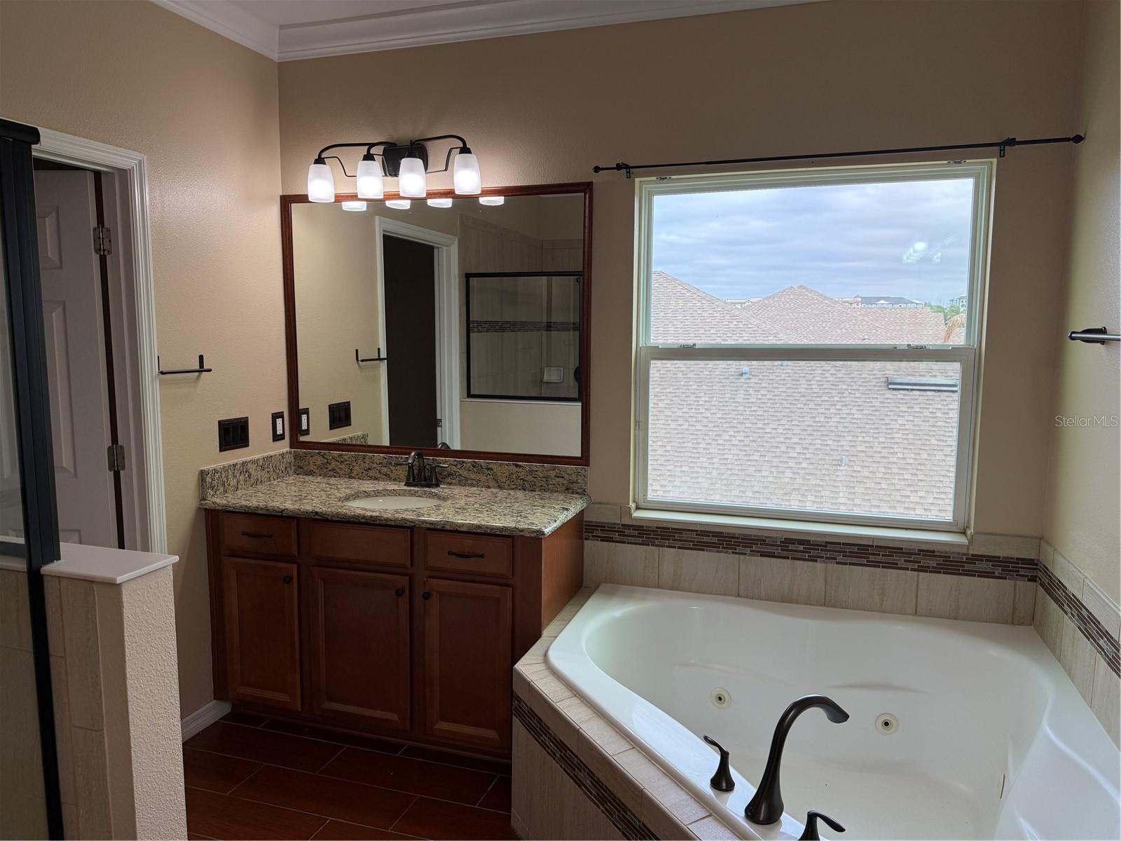 Image 37 of 44 For 2478 Linkwood Avenue