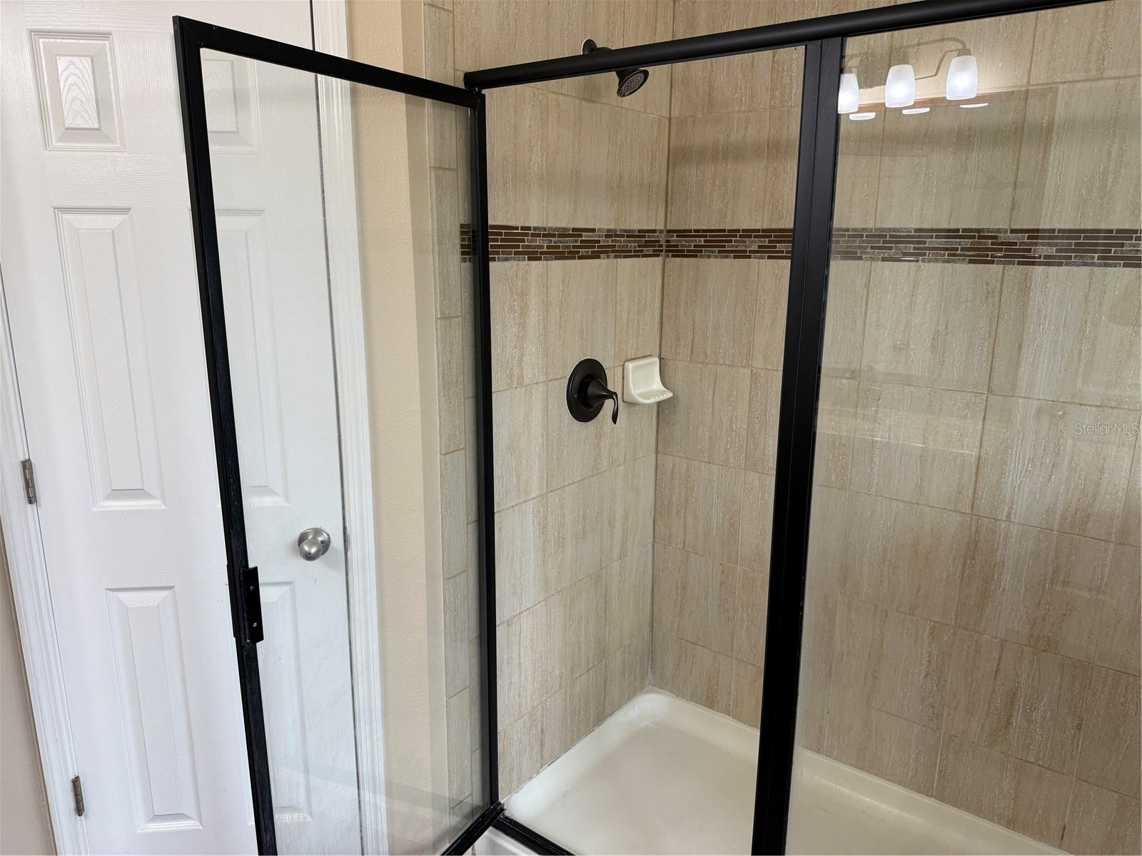 Image 38 of 44 For 2478 Linkwood Avenue