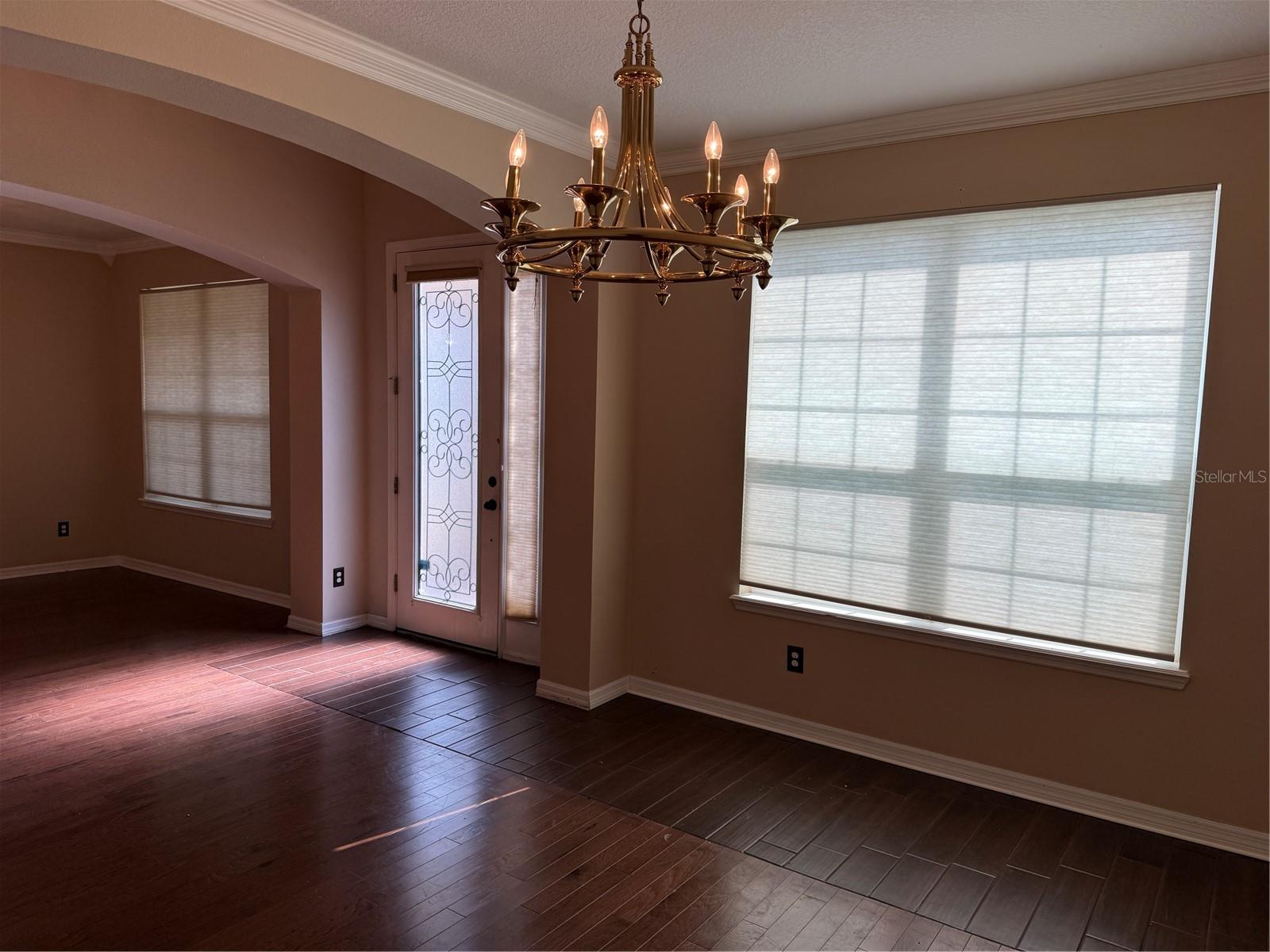 Image 4 of 44 For 2478 Linkwood Avenue