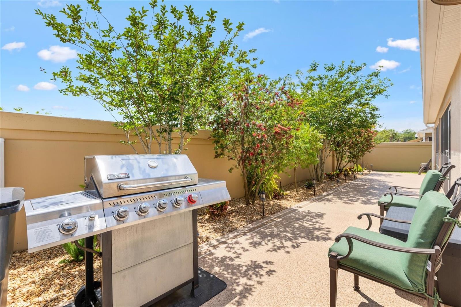 Image 10 of 47 For 5554 Millican Avenue