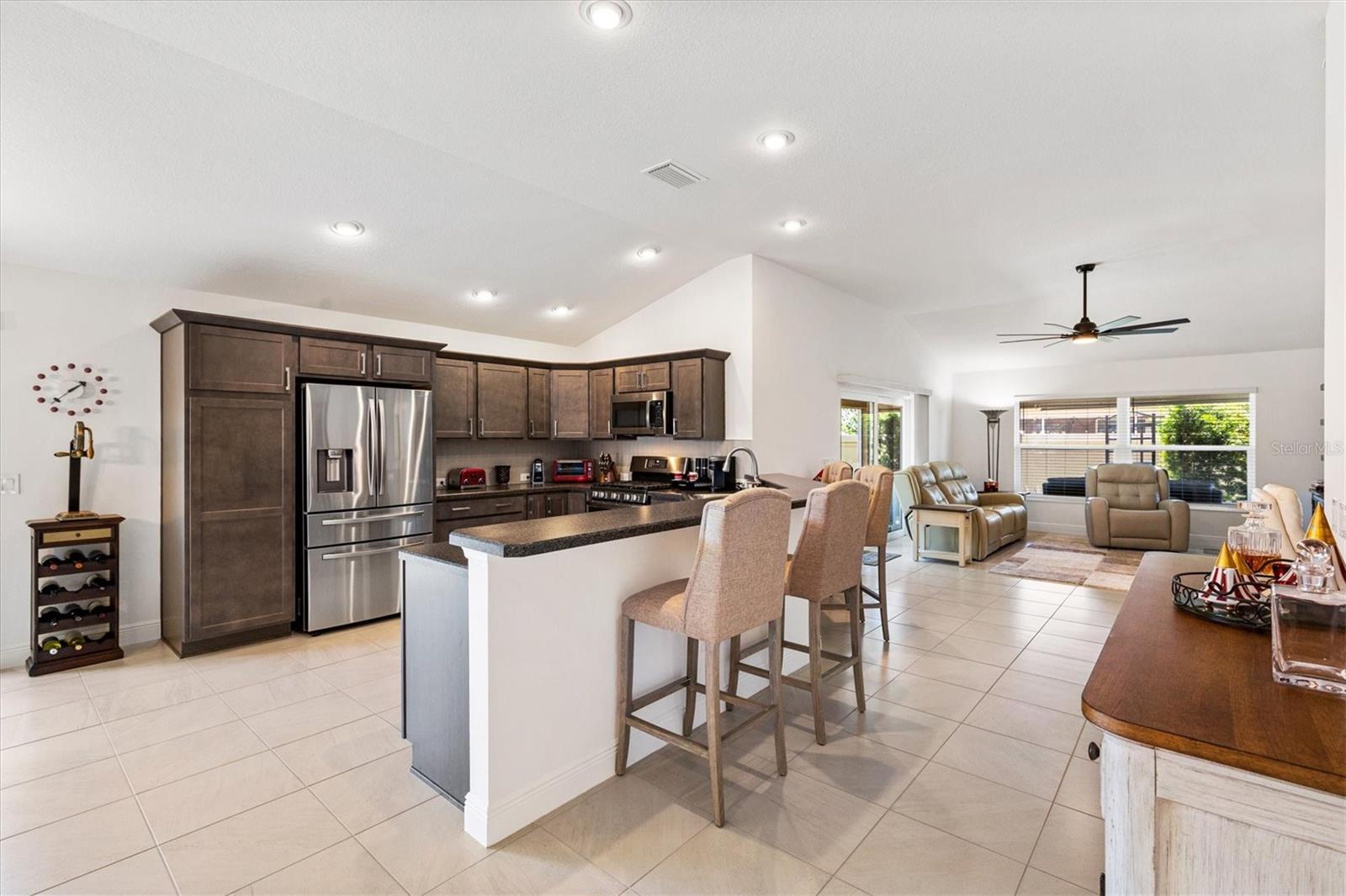 Image 11 of 47 For 5554 Millican Avenue