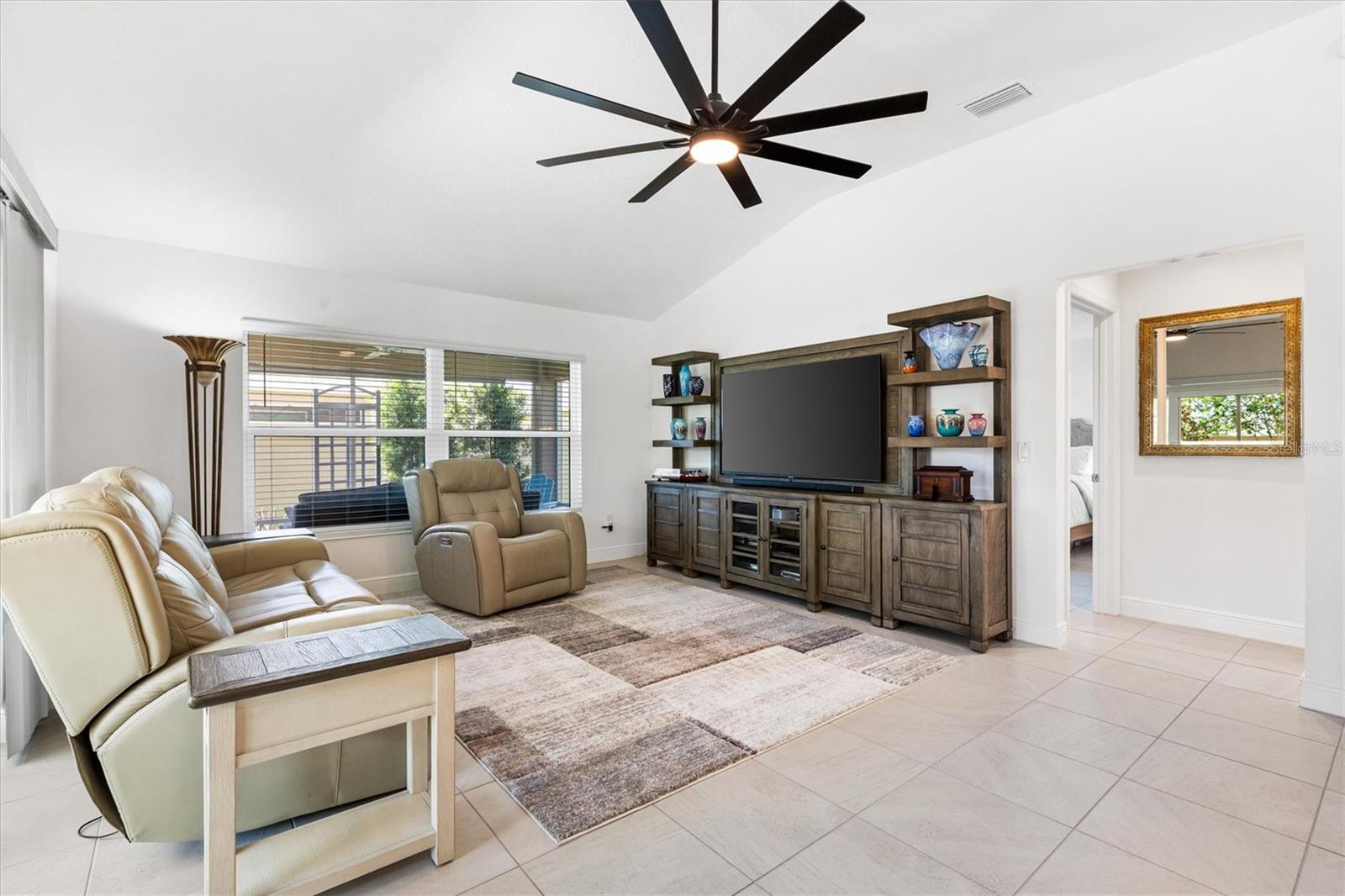 Image 15 of 47 For 5554 Millican Avenue