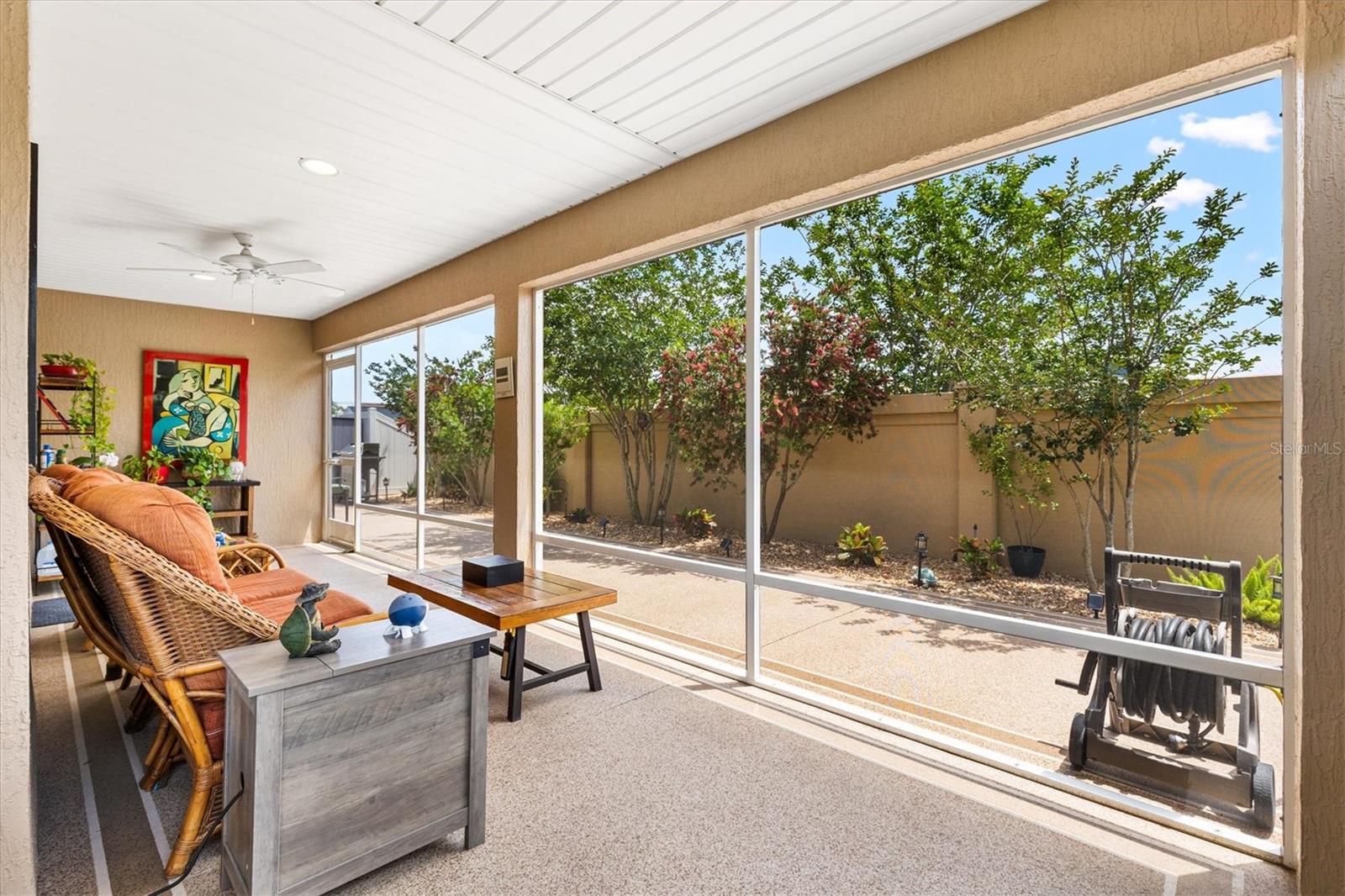 Image 18 of 47 For 5554 Millican Avenue