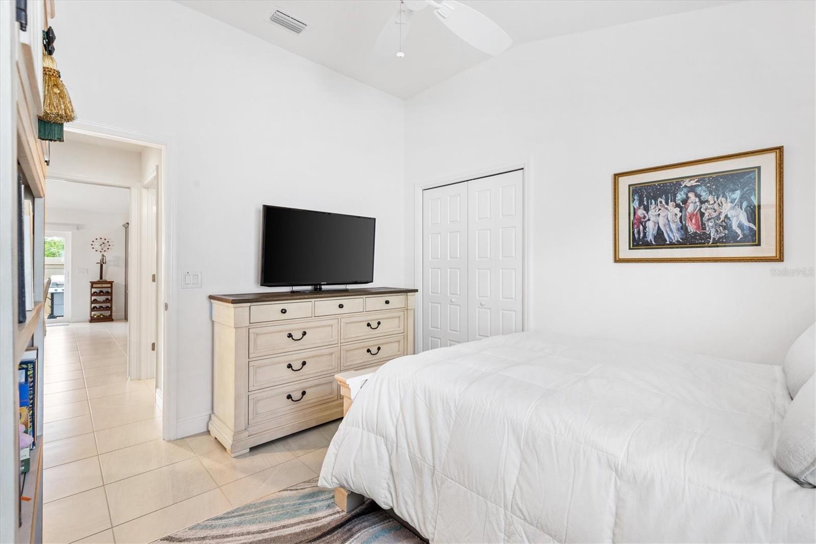 Image 30 of 47 For 5554 Millican Avenue